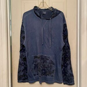 Quiet Storm Surf Shop Long Sleeve Tee Hoodie Size XL